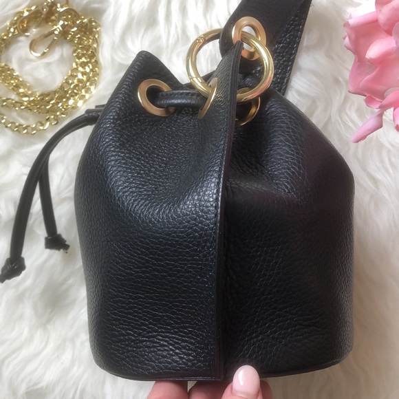 • NEW • ANNA PAOLA • Italian Leather Crossbody Bucket Bag wChain - Picture 11 of 15